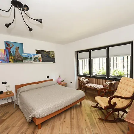Casa La Torre Apartmán Paratico